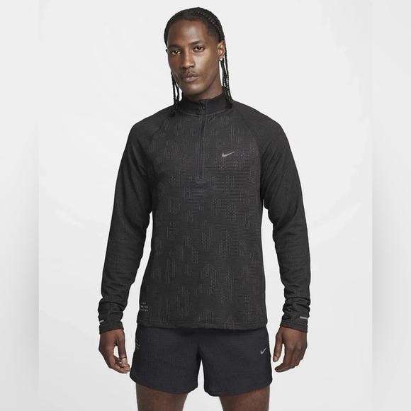 Nike Pinnacle Running Division Water Repellent Black Top Men's Large FZ1121-010 - Picture 1 of 11